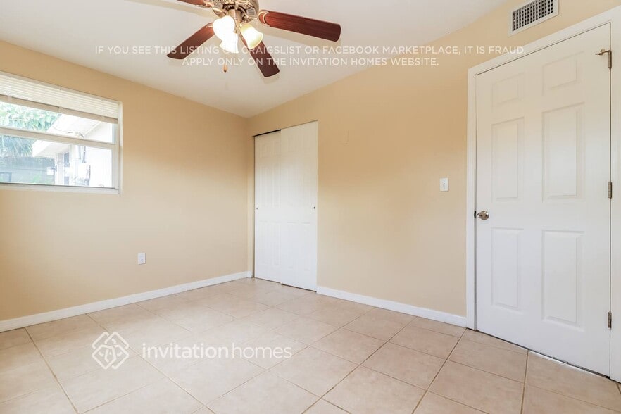 Building Photo - 9013 Suncrest Blvd