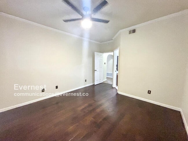 Building Photo - 1203 Ivybridge Dr
