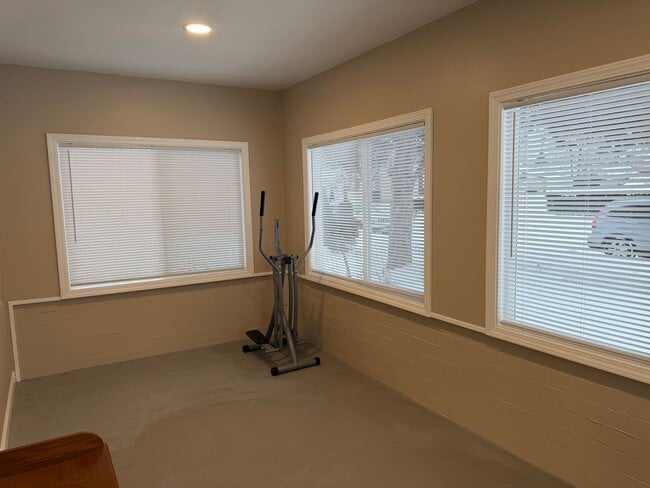 Building Photo - Completely remodeled ranch in Wyoming