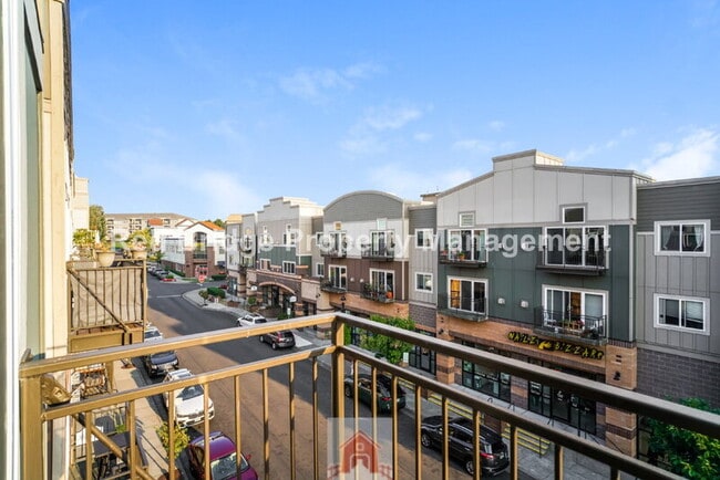 Building Photo - 15325 NW Central Dr