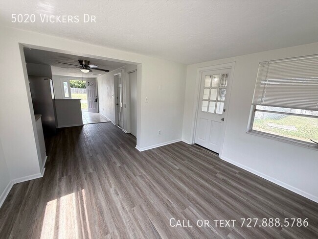 Building Photo - 5020 Vickers Dr