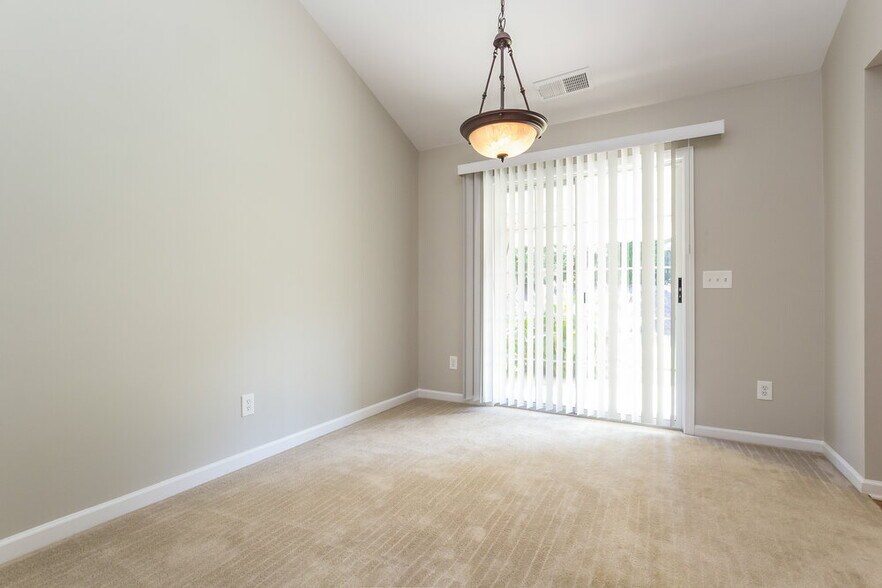 Building Photo - 416 Arrowhead Trail