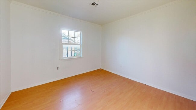 Building Photo - 2021 Gurley Ave