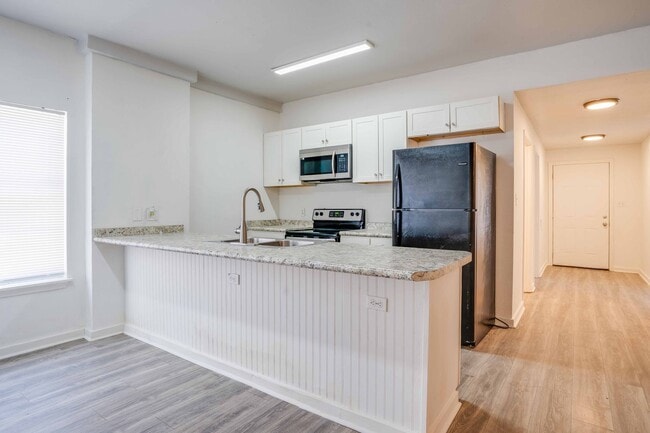 Building Photo - Mockingbird Garden Apartments