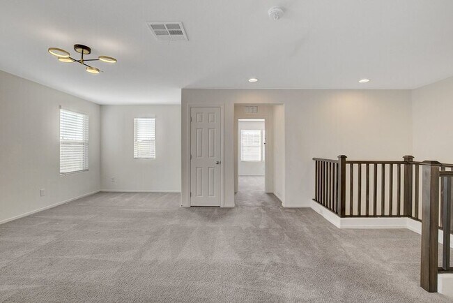 Building Photo - 5128 Granite Basin St