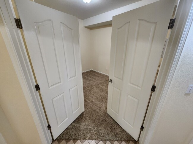 Building Photo - 1219 Gunsight Peak Dr