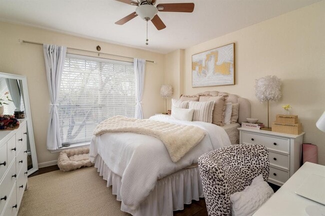 Building Photo - 9301 Tea Rose Trail