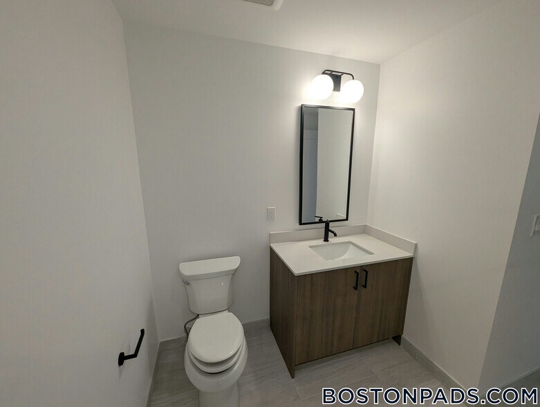 Building Photo - 199 Gardner St