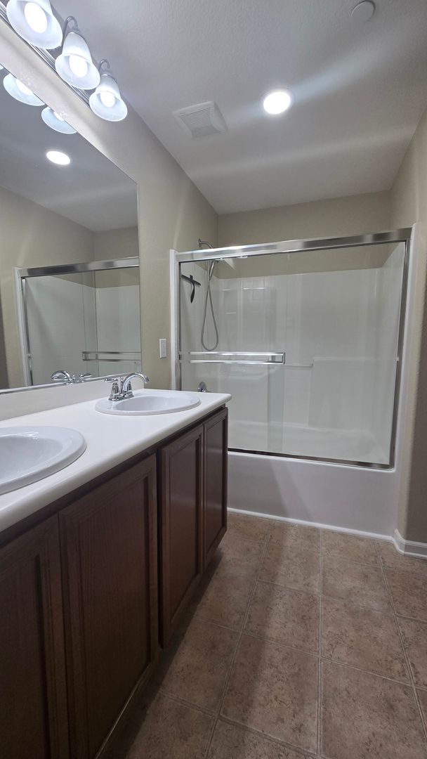 Building Photo - 5421 Tejon Ridge Ct