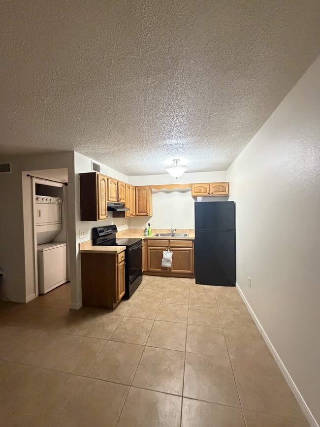 Building Photo - 1290 9th St