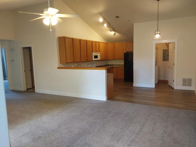 Building Photo - 5151 W 29th St