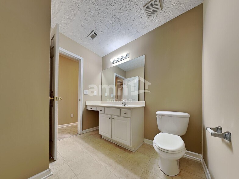 Building Photo - 1469 Dulwich Ct