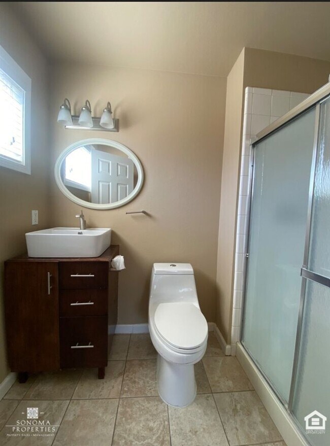 Building Photo - Lovely 3bd/2ba Home in Sonoma!