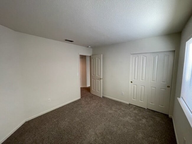 Building Photo - Rocklin four bedroom