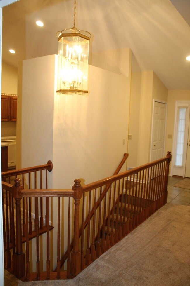 Building Photo - Available Now!- 2 Bedroom Condo In Davison