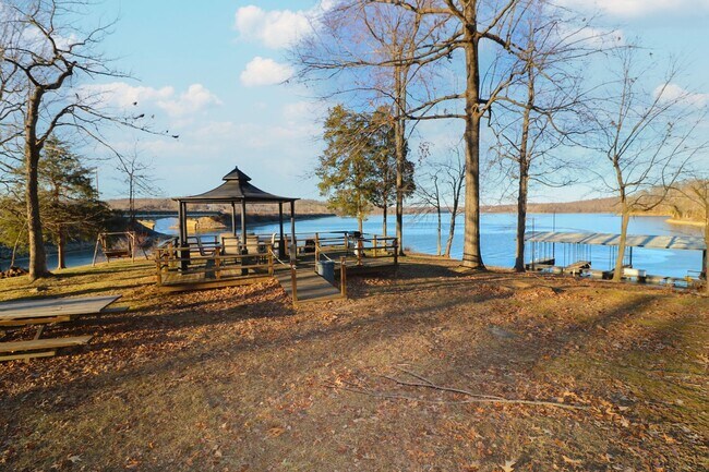 Building Photo - Monthly Waterfront Cabin with Slip