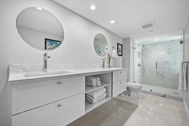 Building Photo - 4000 N Ocean Dr