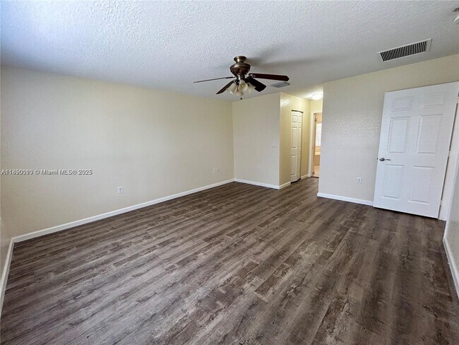Building Photo - 7828 Parsons Pine Dr