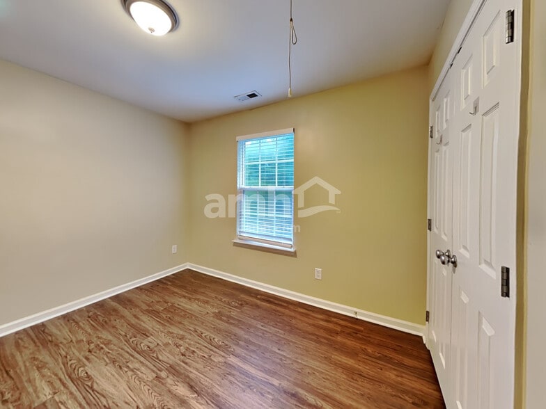 Building Photo - 5841 Bryanstone Pl