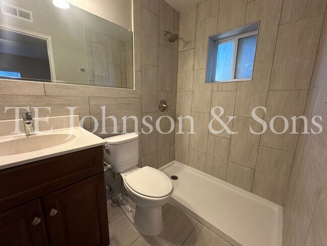 Building Photo - 1930 Elizabeth Ave