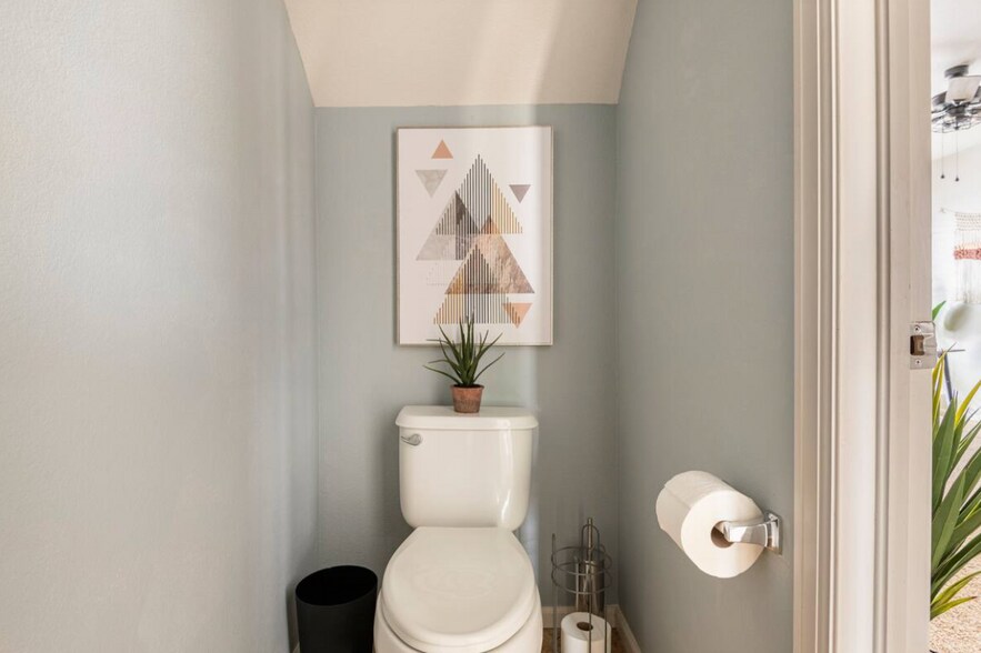 Building Photo - 2073 Squawbush Ridge Grv