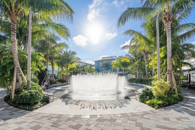 Building Photo - 651 Okeechobee Blvd