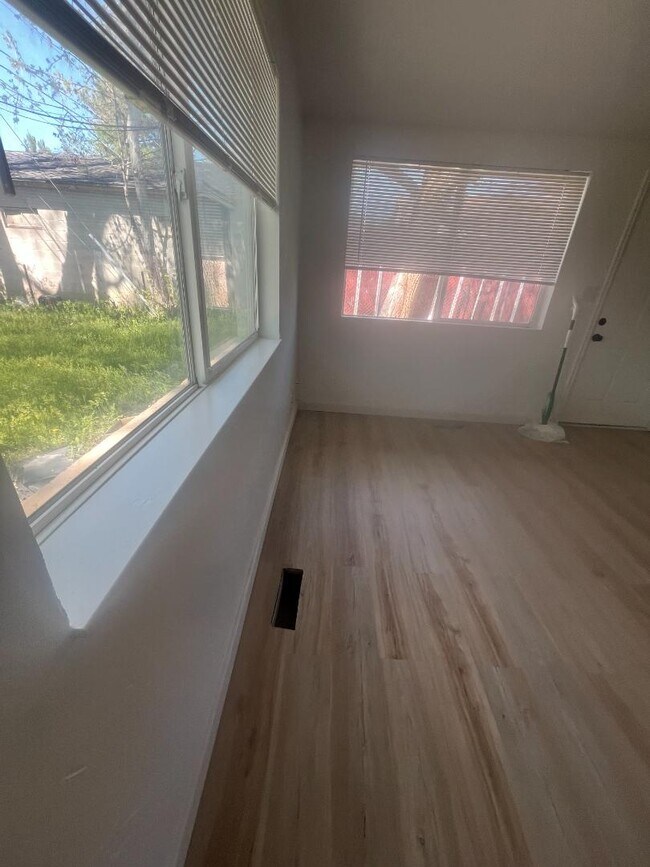 Building Photo - 622 S 1000 W