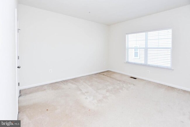 Building Photo - 608 Parkside Pl NE