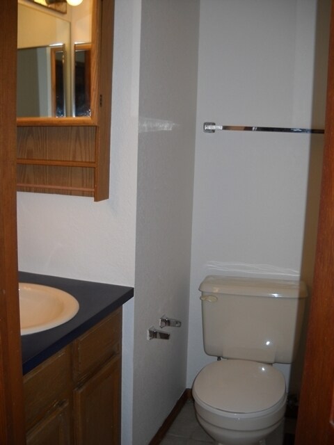 Building Photo - North Boulder Townhome, 1 Car Garage, Wood...