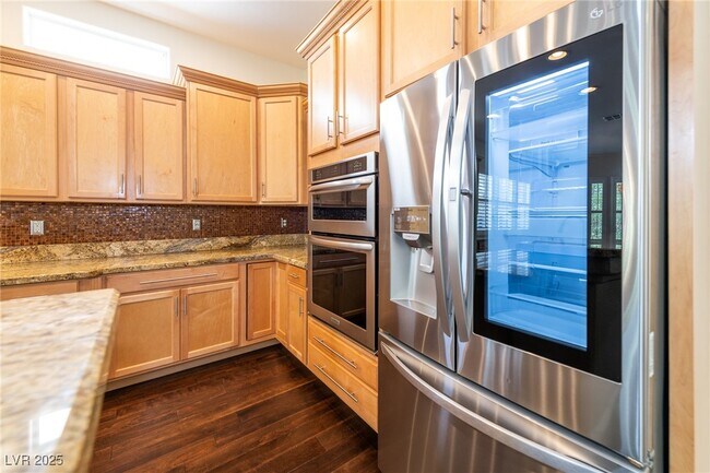 Building Photo - 2057 Orchard Mist St