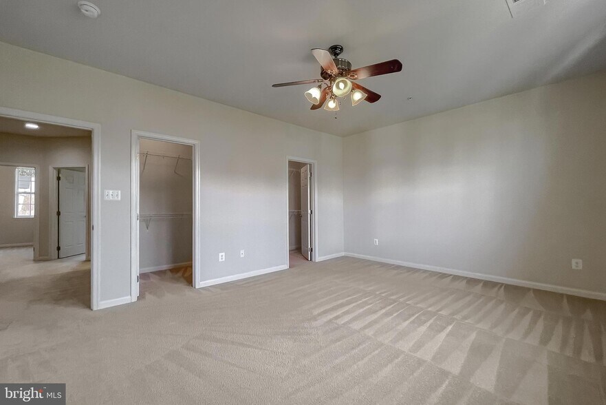 Building Photo - 44017 Swift Fox Dr
