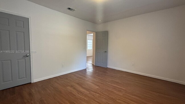 Building Photo - 4765 N Miami Ave