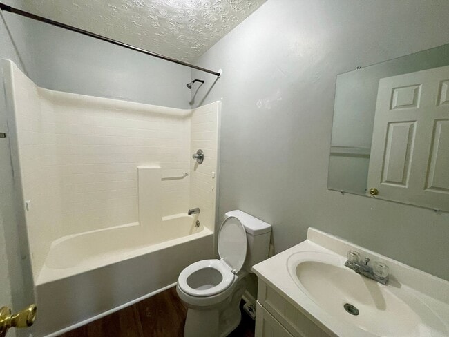 Building Photo - 401-03 S Randolph