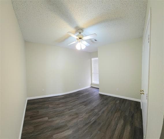 Building Photo - 5205 Wedgewood Dr