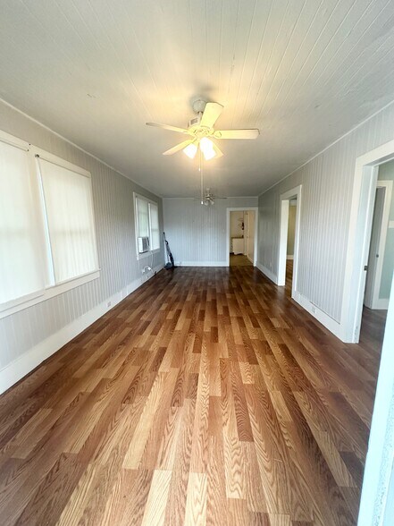 Building Photo - 218 First St