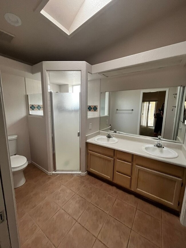 Building Photo - 3 Bedroom - 2 Bath - POOL HOME