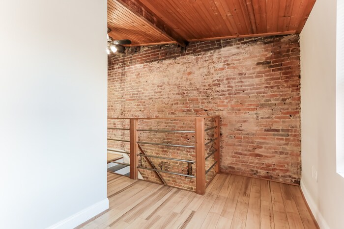 Building Photo - 1437 Decatur St
