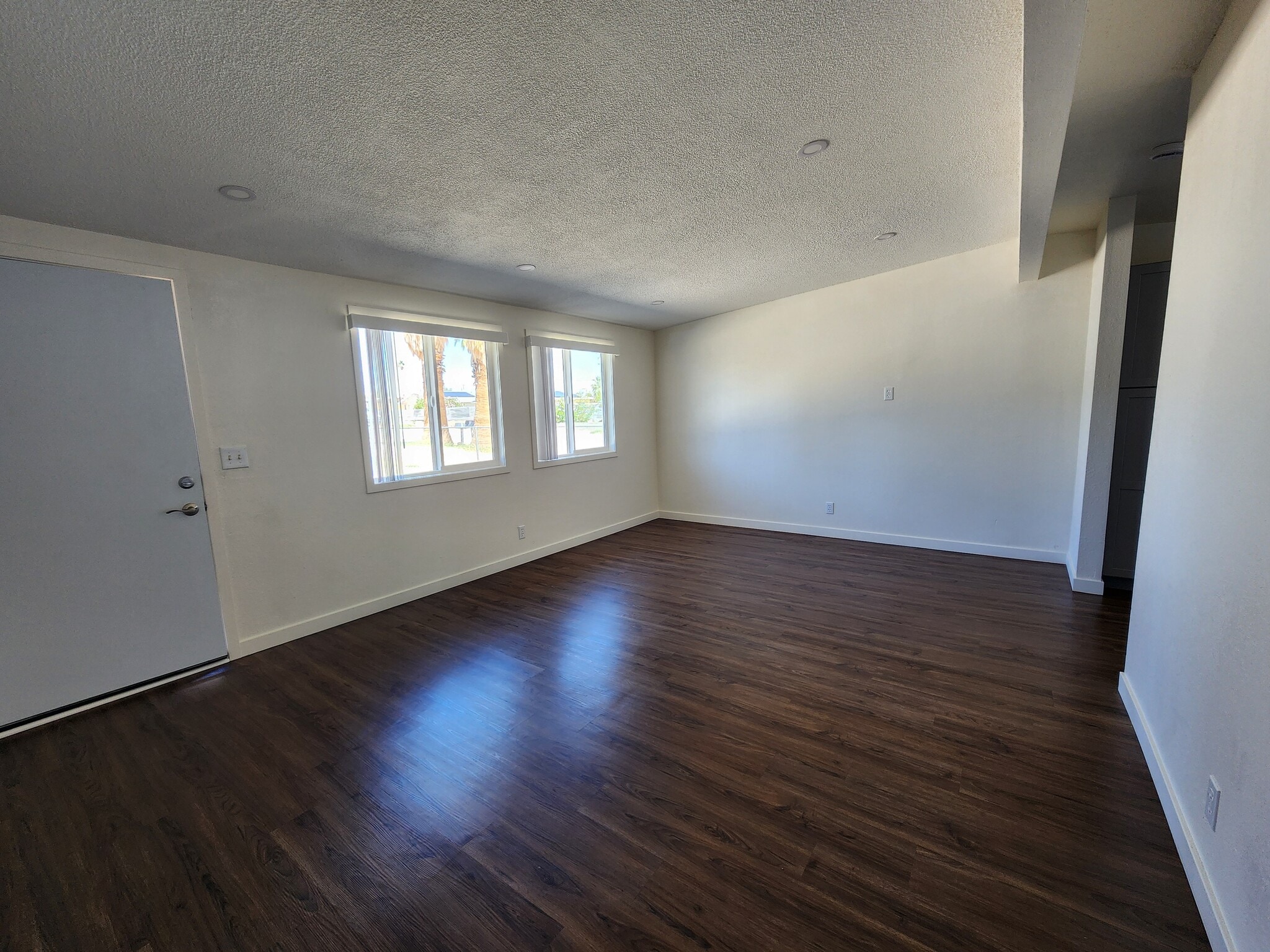 Living Room/Dining Area - 6060 Abronia Ave
