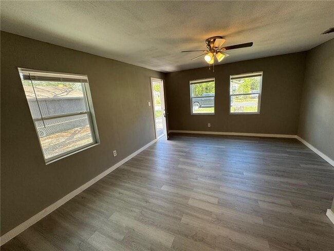 Building Photo - 2853 Josephine St