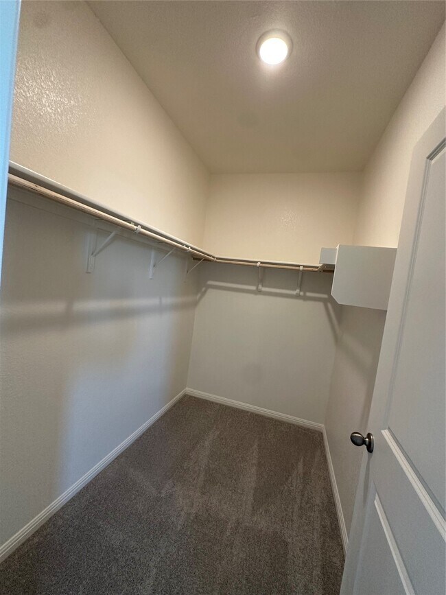 Building Photo - 112 Rother Pl