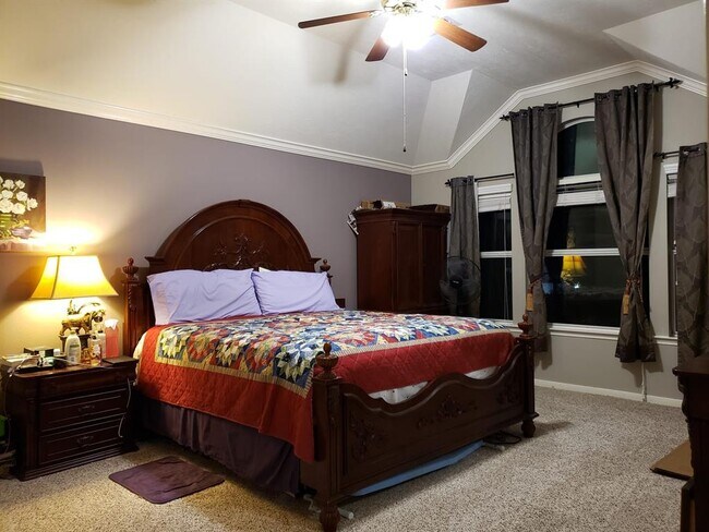 Building Photo - 5406 Everhart Manor Ln