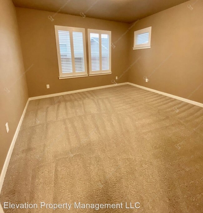 Building Photo - 3 br, 2 bath House - 20778 SE Hollis Ln