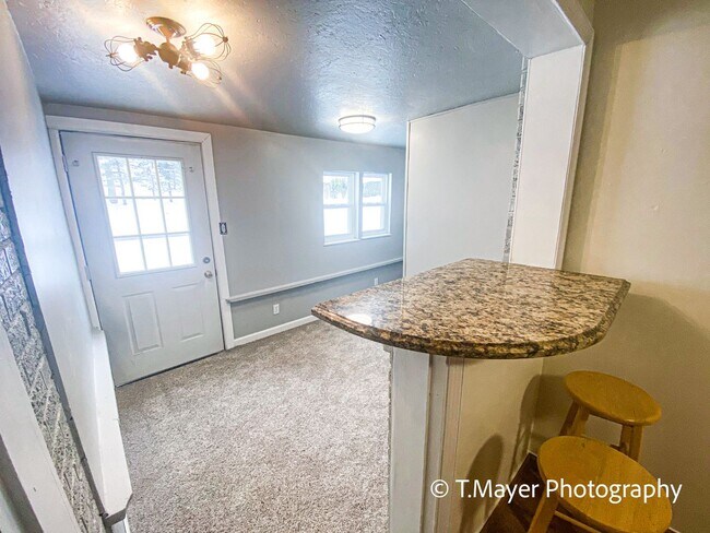 Building Photo - 1733-1735 Helen Drive