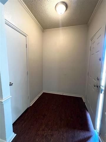 Building Photo - 725 Kingston Dr