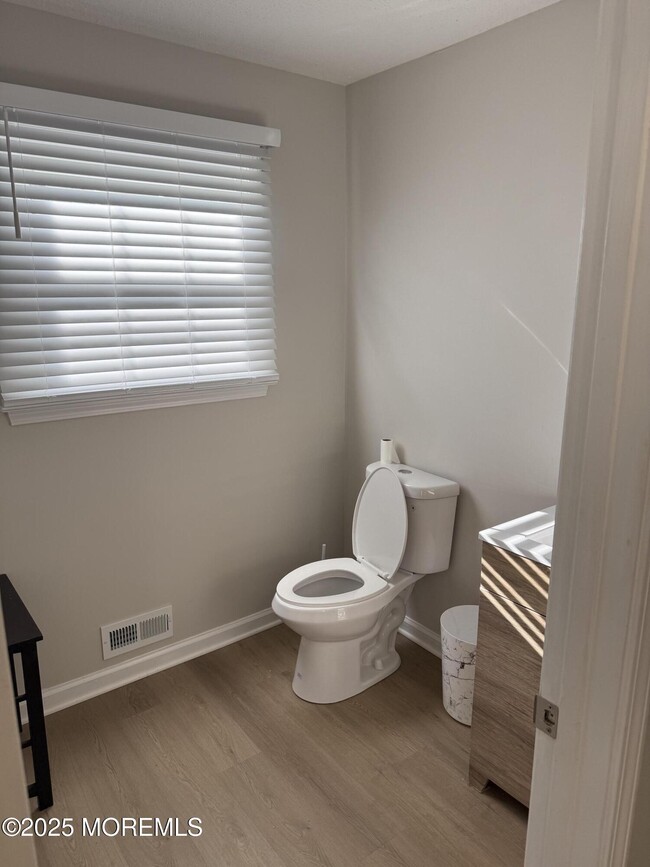 Building Photo - 90 Atlantis Ave