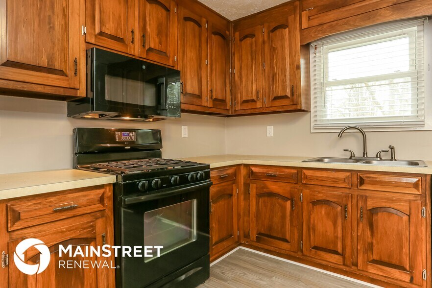 Building Photo - 4178 S Martin Way