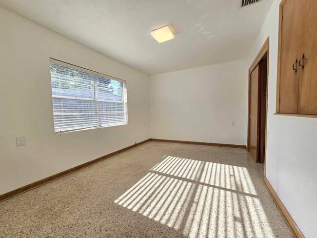 Building Photo - BEACON TRIPLEX