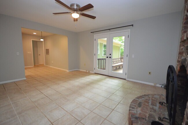 Building Photo - 5815 Windham Dr