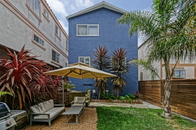 Building Photo - ENJOY INDOOR/OUTDOOR CALIFORNIA LIVING IN THIS CHARMING & STYLISH, 3BR1.5BA GOLDEN HILLS HOME W/ ...