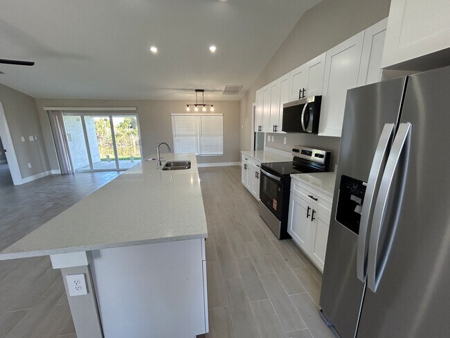 Building Photo - Brand New Construction 4/3